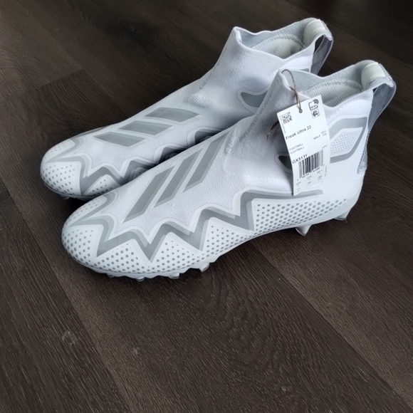 Sz 11 Adidas Primeknit Freak Ultra 22 White Silver PK Football Cleats GX5131 - Picture 5 of 9